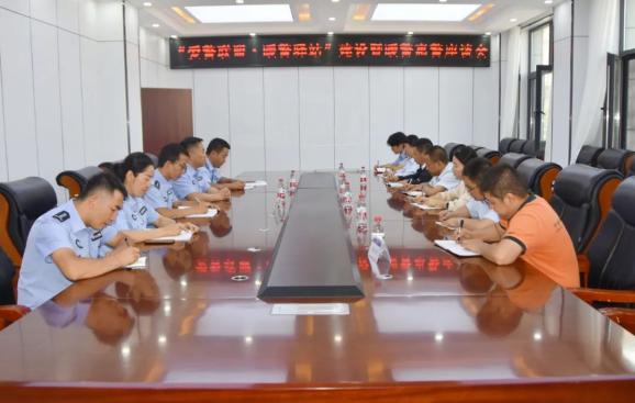 循化县公安局举行“爱警联盟·暖警驿站”建设暨暖警惠警座谈会