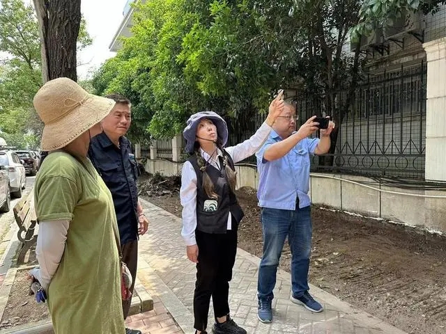 民情议事解民忧，修建车棚暖民心