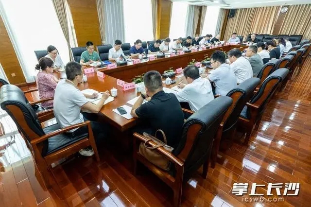 从深入解读到实地解困,助力企业用好“政策包” 省“两重”“两新”送解优专项行动走进望城区、宁乡市 从深入解读到实地解困,助力企业用好“政策包” 省“两重”“两新”送解优专项行动走进望城区、宁乡市