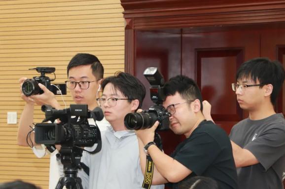 贵州高院召开“小案件·大民生”专项执行行动及典型案例新闻发布会