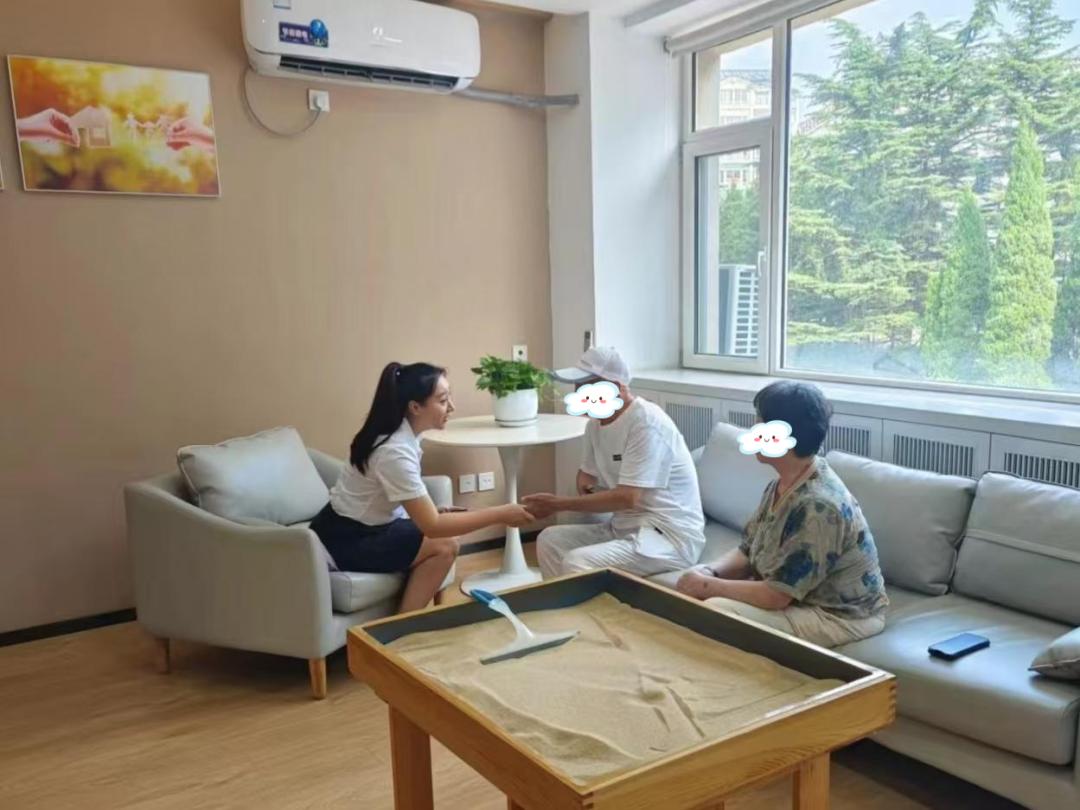 七旬老人闹离婚,调解唤回“白首情” 七旬老人闹离婚,调解唤回“白首情”