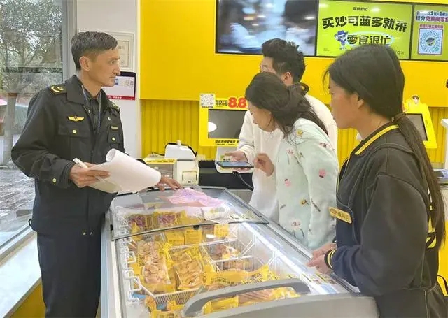 盘州市监丨石桥分局以“四查”筑牢食品安全关