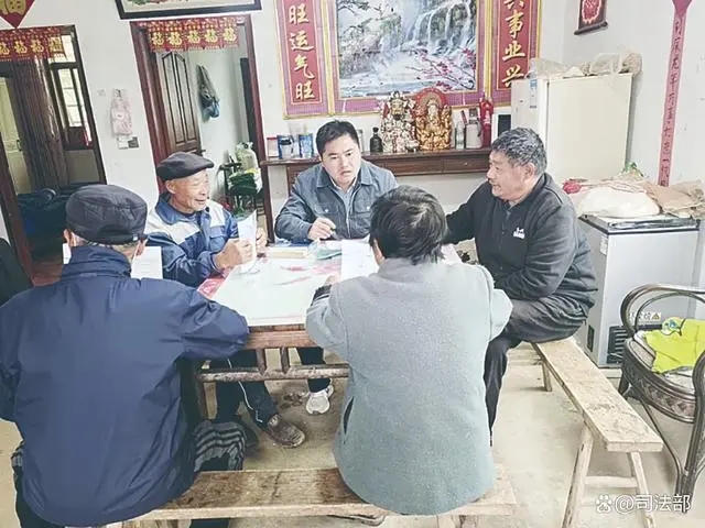 江淮大地上，11.8万名“法律明白人”扎根基层服务百姓——汇聚法治力量 护航乡村振兴