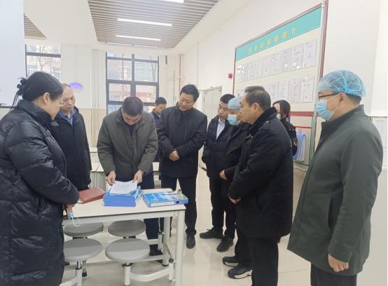 省市场监管局来咸督导校园食品安全突出问题排查整治工作