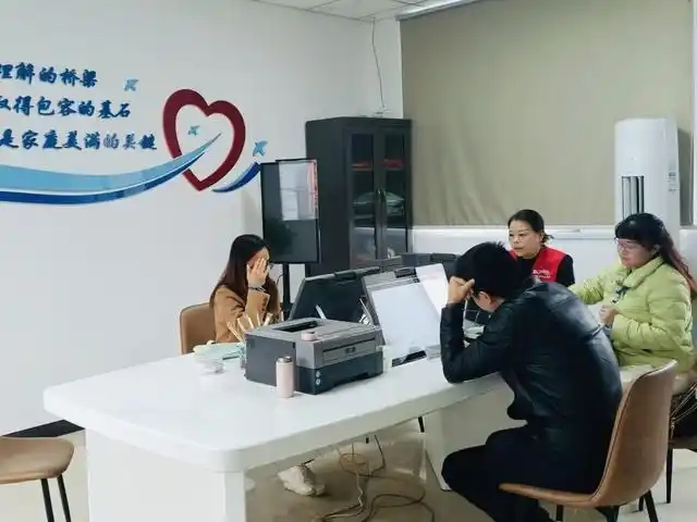 “法治为民办实事”看长沙|“妇联+法院”化解家庭“揪心事” “法治为民办实事”看长沙|“妇联+法院”化解家庭“揪心事”